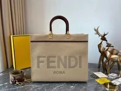 手ごろな価格で高級感を手に入れよう！フェンディ コピー品の魅力