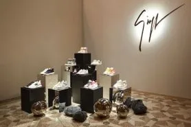 ジュゼッペ・ザノッティ コピー：手頃な価格でおしゃれなスタイルを楽しもう