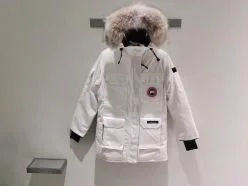 カナダグース コピー：高品質な冬の必需品