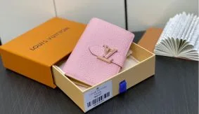 ルイヴィトン レディース財布 コピー 高品質なレプリカで上質なスタイルを手に入れる