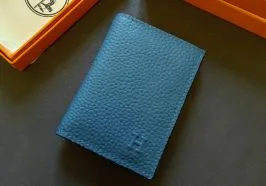 エルメス 財布 コピー 上質な素材と洗練されたデザインが魅力の高級アクセサリー