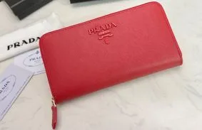 プラダ レディース財布 コピー エレガンスと実用性を兼ね備えた逸品