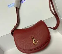 高品質なバーバリーバッグコピー品の魅力