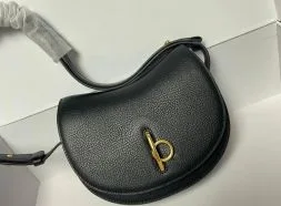 洗練されたバーバリーレディースバッグコピー品の魅力