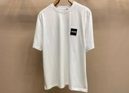 セリーヌ半袖Tシャツコピー品の選び方と魅力