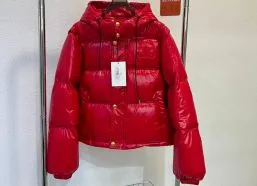 セリーヌ女性用ダウンジャケットコピー品の魅力と選び方