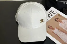 セリーヌキャップコピー品の選び方と品質