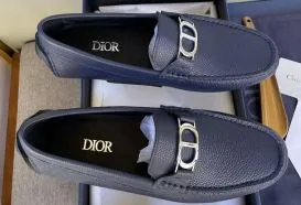 クリスチャン・ディオールモカシンコピー品で極上のスタイルと快適さを手に入れる