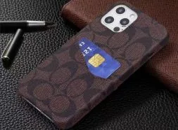 コーチ携帯ケースコピーでスタイリッシュな保護を手軽に