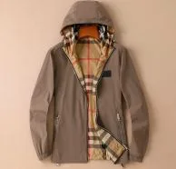 コーチ服コピーで叶える上質なスタイル
