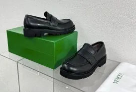 エレガンスと機能性を兼ね備えたボッテガ・ヴェネタ ビジネスシューズ コピー