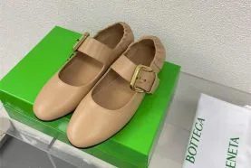 洗練された美しさを纏うボッテガ・ヴェネタ パンプス コピー