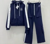 洗練されたスタイルを楽しむロエベ 衣装セット コピー