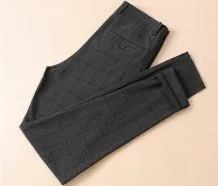 ヴェルサーチ スラックス コピーで洗練されたスタイルを手に入れる