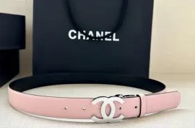 上品で洗練されたシャネルコピーのレディースベルト