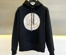 カジュアルでもエレガントに！ドルチェ&ガッバーナ パーカー コピーの魅力