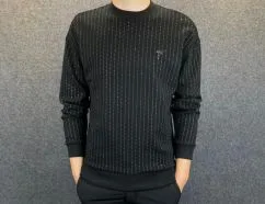 ジュゼッペ・ザノッティ 服 コピー 優雅さと大胆さが融合したデザイン