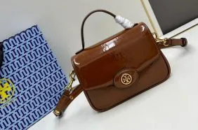 トリーバーチバッグコピーの魅力と品質保証