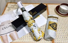 ヴェルサーチ 傘 コピー｜豪華なデザインと実用性を兼ね備えた高品質レプリカ