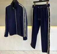 モンクレール 衣装セット コピーで叶えるトータルコーデ｜Moncler setの魅力