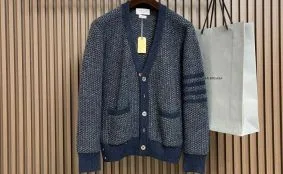 トム ブラウン ニットウェア コピー 上品な質感と高級感を兼ね備えた人気アイテム