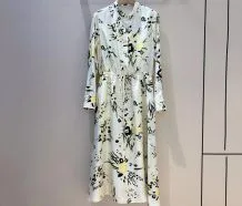 トリー バーチ 服 コピーで楽しむエレガントなデイリーファッション