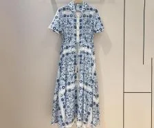 トリー バーチ ワンピース コピーで魅せる上品なシルエットと高品質スタイル