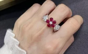 ヴァンクリーフ&アーペル アクセサリー コピー徹底解説