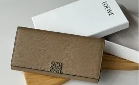 スーパーコピー 財布を選ぶ際に重視すべき品質基準
