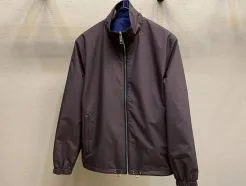 スーパーコピー ジャケットで完成度の高い装いを