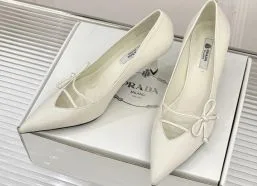 高品質プラダ パンプス スーパーコピー通販特集