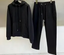 高品質プラダ 衣装セット スーパーコピー通販