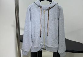 ミュウミュウ パーカー スーパーコピー高品質通販