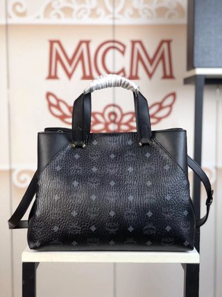 MCM バッグ 人気 伝統的なプリントは色を合わせて 片肩で斜めにかけることができる コピー