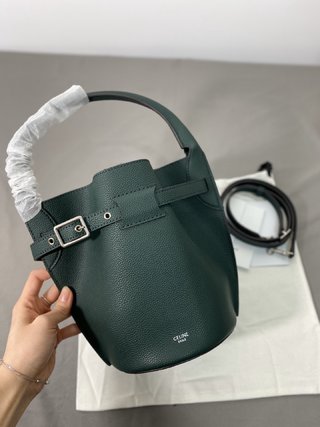 セリーヌ バッグ おすすめコピー セリーヌbig bagバケツ包墨緑 また百乗の古典的な金だ