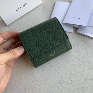 セリーヌ 財布 新作 2021 Celineセリーヌのコーナーは30%短く コーナーの頭には手のひら牛皮がついています