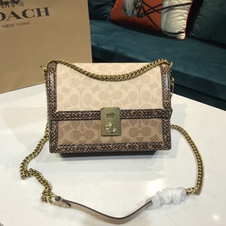 コーチバッグ 通勤コピー coach/コーチの新型 永遠の古典的なHuttonは現代のシンボルとなり 蛇腹の皮