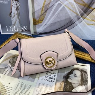 2021新型Michael Kors 片肩斜めがけシリーズ マイケルコース バッグ 流行りコピー 通勤OL風