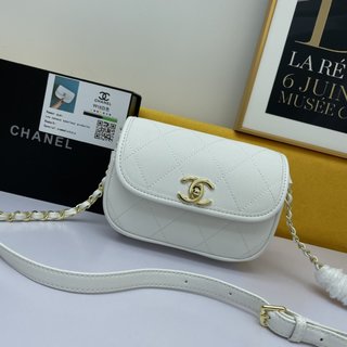 Chanel シャネルバッグ 人気ランキングコピー 21初秋コーナーの新しいショルダーバッグ スターと同じタイプ 誰もが必要とするアイテム