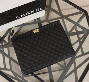 ​chanelシャネルの典型的な爆発型Ipad シャネル バッグ 小さめコピー 羊皮シリーズの皮カバーバッグ