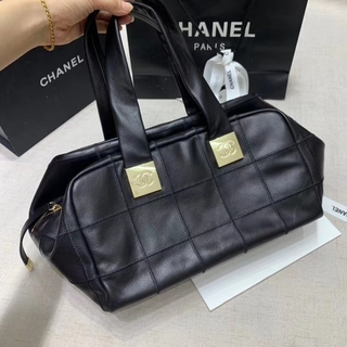 新品の現品,シャネルChanelハンドヘルドボストンバッグ シャネル バッグ ネットコピー 一目で好きになった