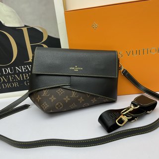 ルイ・ヴィトン バッグ 安い コピー 鞍の形 神仙顔のLVファッション系 今年は超流行でMonogram Reverse帆布を組み合わせます