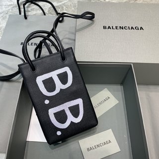 Balencia新潮から反則までのミニフォンバッグ 控えめでオシャレでおしゃれな人に欠かせない バレンシアガ バック 可愛い コピー