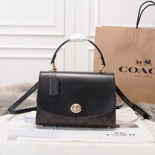 COACH/コーチ21年の新型女性Parkerがカバーしたというバッグのデザインは,コーチバッグ人気 コピー