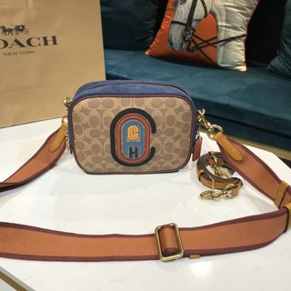 Coachコーチの最新の女性クラシックロゴ Coach貼付CAMERA全皮手袋に肩ひもを2本配送します コーチバッグ お手入れ コピー