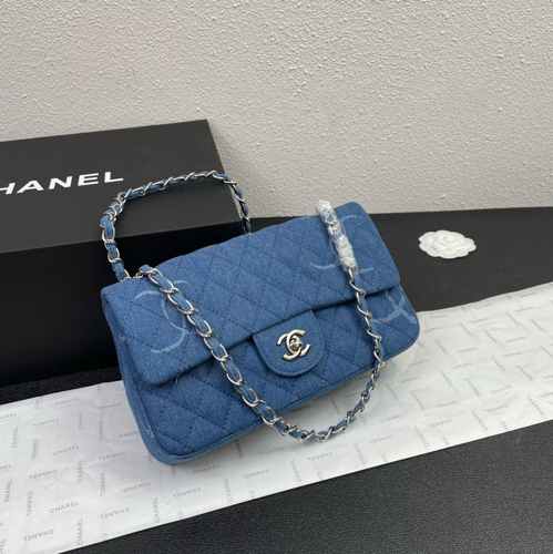 新品未使用 CHANELシャネル 定番人気ロゴチェーントートバッグ