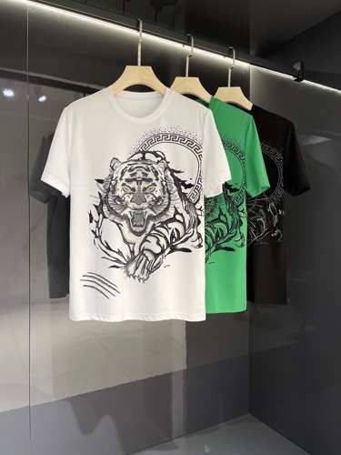 目を引く 個性的 3色あり クルーネック ヴェルサーチェ 半袖Tシャツ コピー カジュアル おしゃれ 着心地抜群 トップス