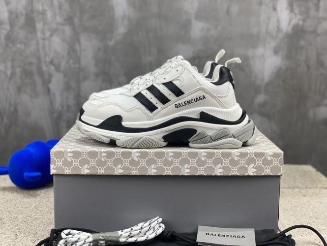 人気 BALENCIAGA×adidas トリプルS バレンシアガ スニーカー コピー レースアップ