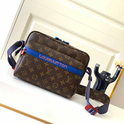 ルイヴィトン スーパーコピー LOUIS VUITTON モノグラム ショルダーバッグ メッセンジャーPM M43843