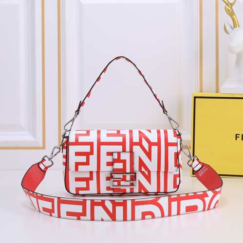 日本未入荷 FENDI×Marc Jacobs 限定カラー バゲット フェンディ バッグ 人気 コピー 